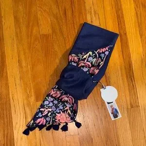 Demdaco | Accessories | New Demdaco Reversible Scarf | Poshmark